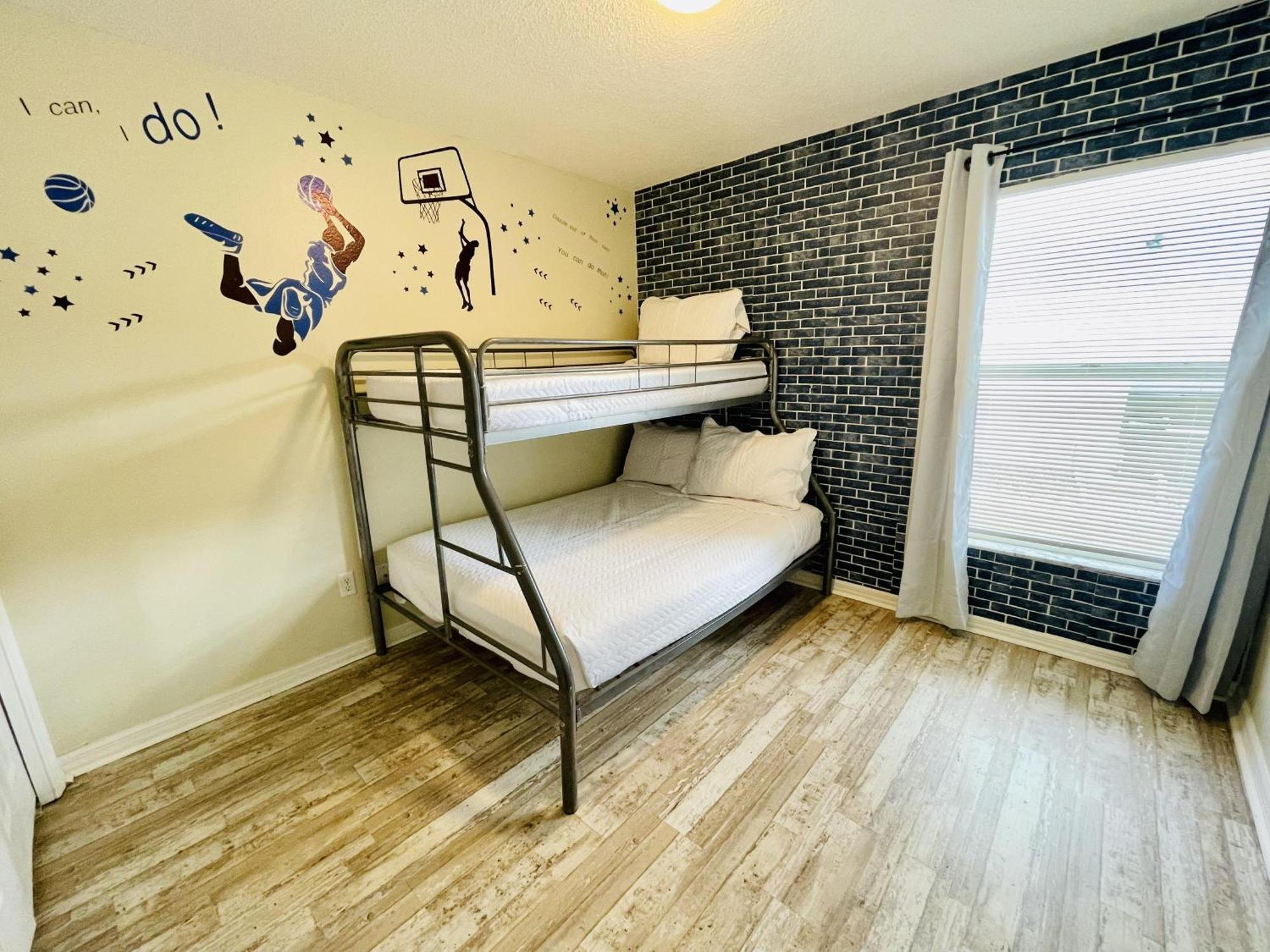 Beautiful 5-5 Bedroom Home!!! คิสซิมมี ภายนอก รูปภาพ